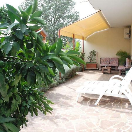 Apartmani Radin Rosini Bagian luar foto