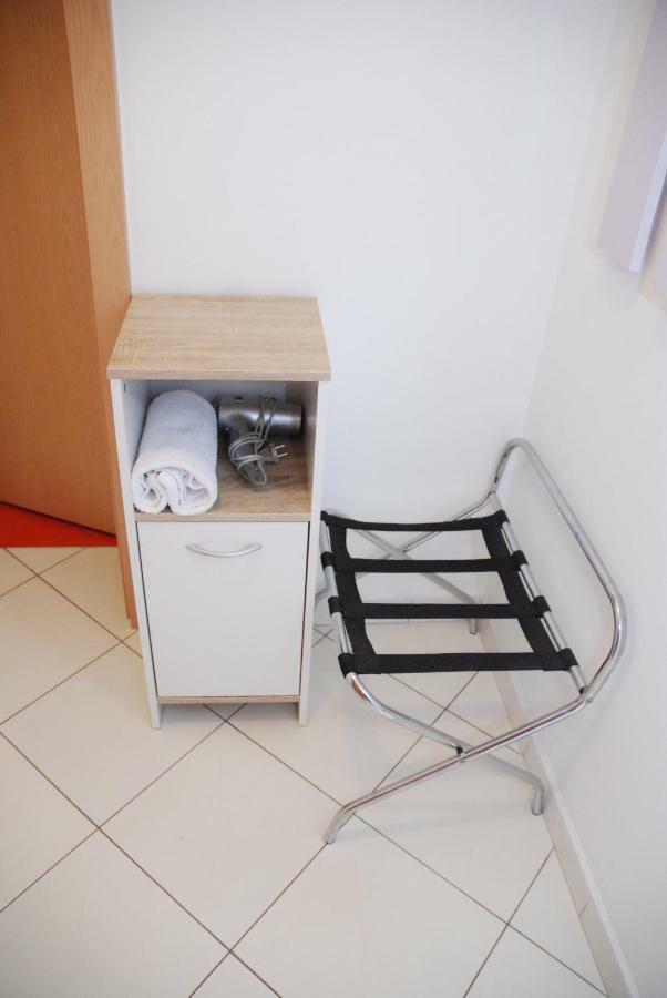 Apartmani Radin Rosini Bagian luar foto