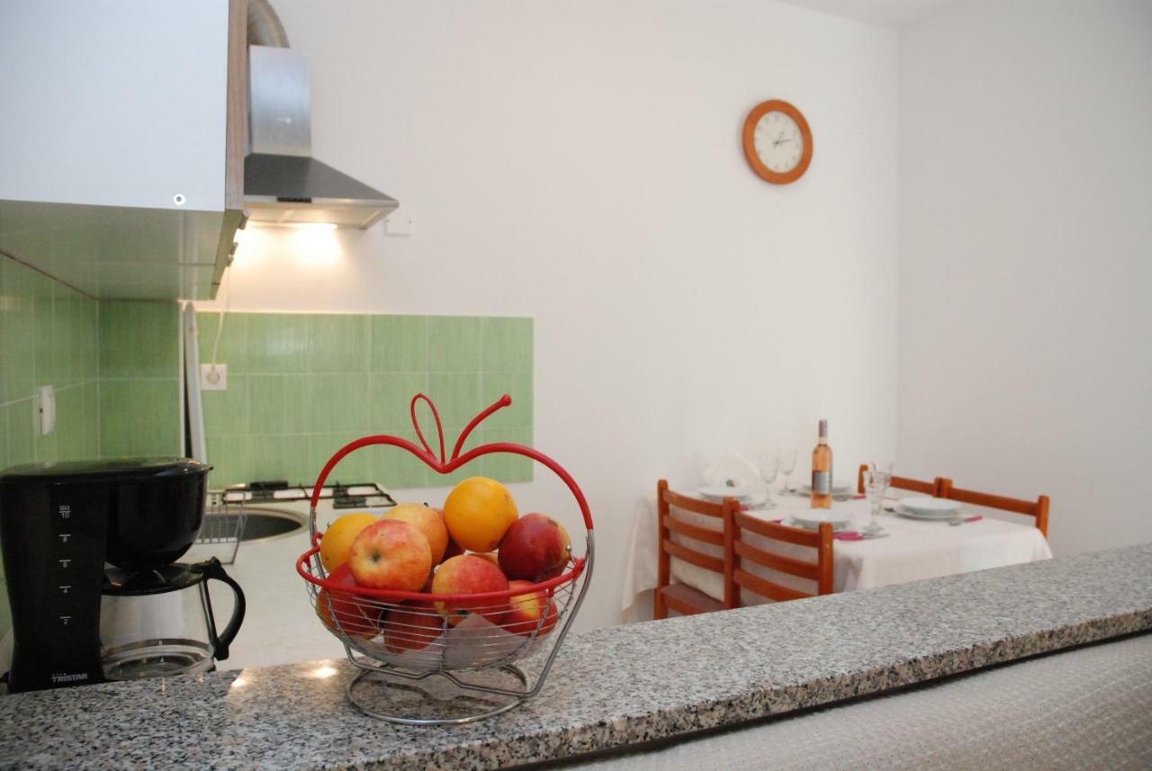 Apartmani Radin Rosini Bagian luar foto
